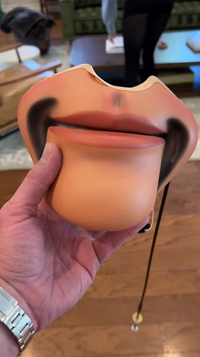 She has to poop 😝 | Caroline