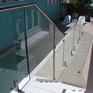 [Hot Item] Square Stair Glass Spigot Pool Fence Balustrade