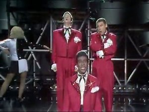 #OnThisDay in 1988, #RedDwarf Series II ended with PARALLEL UNIVERSE, and a musical performance for the ages… http://www.reddwarf.co.uk/episodes/paralleluniverse | Red Dwarf