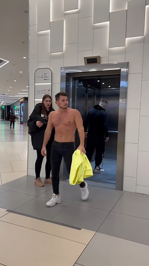 1K views · 50 reactions | WOW!! 藍 #shmeksss #bodybuilder #prank #meme | Shmeksss | Facebook