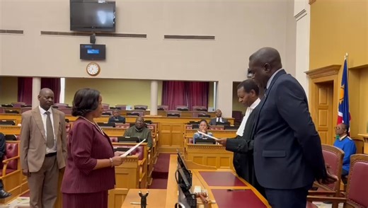 WATCH: Inge Zaamwani was sworn in this morning as a non-voting member of the National Assembly. She replaces former minister McAlbert Hengari, who is in custody over allegations of attempting to pay off a rape victim. (Video: Contributed) #NampaTV | Namibia Press Agency