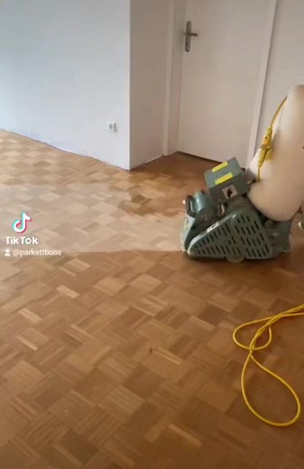 1.2K views · 19 reactions | Parkett abschleifen vorher & nachher. #parkett #köln #bonn #leverkusen #wermelskirchen #burscheid #remscheid #lennep #wuppertal #solingen #krefeld #düsseldorf #hagen #schweln #witten #dortmund #duisburg #essen #bochum #leichlingen #frechen #bergischgladbach # #radevormwald #ennepetal #gevelsberg | Parkett Boos | Facebook