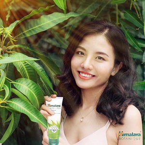 #ItsTimeTo get rid of pimples and acne naturally. Our Himalaya Neem Facewash is here to keep your skin dry, glowing, and hydrated all day long. #Himalaya #ItsTimeToHimalaya #ItsTimeToLove #organic #natural #health #beauty #skincare #skincareroutine #sensitiveskin #glowingskin #beautytip #skinhealth | Himalaya Herbals Philippines