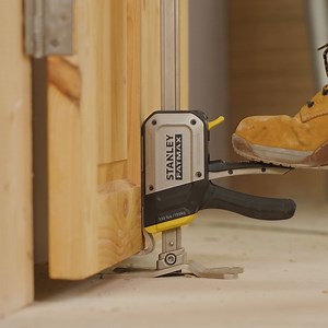 Meer dan een eeuw ervaring voedt onze toewijding om te innoveren. Ontdek de nieuwe TradeLift vandaag. #STANLEY #STANLEYtools #TradeLift | STANLEY Tools Nederland