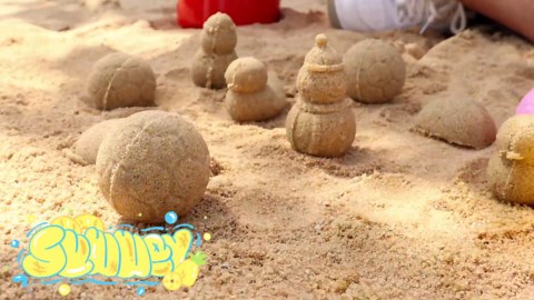 4 Pcs Set Snowball Clip, Snowball Maker, Snowball Fights Maker with Ball/Heart/Duck/Snowman Shapes, Snow Toy Kit for Winter Outdoor Fun