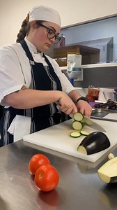 Check out the incredible skills our culinary students have honed through their course, showcased brilliantly in the recent National Apprentice Competition! 👩‍🍳👨‍🍳 From mastering knife techniques to creating gourmet masterpieces under pressure, they have immersed themselves in the art of flavour pairing and the finesse of plating. Each dish presented in the competition was a testament to their hard work, creativity and the invaluable lessons learned in our kitchens. Congratulations to our tal