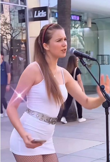Karolina Protsenko Violin - Tetap Muda