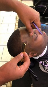Haircut razor finish | Barber's Lounge of Orlando