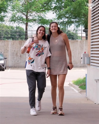 Lou 🫶 Maddy | Dallas Wings