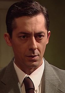 Amar en tiempos revueltos S01:E25 - Capítulo 25