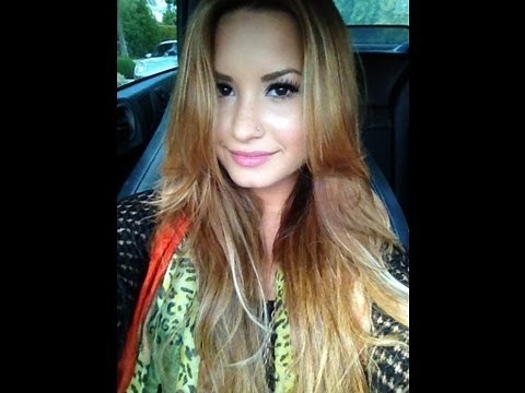 Victoria Justice & Demi Lovato go BLONDE!