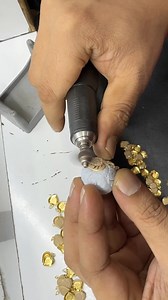 beautiful design hand machine pendle Sone Ka #amirulhoquegolddesign #design #gold #jewellery | Amirul hoque gold design