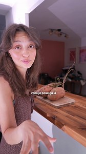 la fin c’est réel non ? 😭 j’ai une relation assez particulière avec mon propriétaire 👀 📖 La recette pour 2 👫 : Commence par couper la patate douce en tranches puis dispose-les sur une plaque allant au four. Ajoute un peu d’huile d’olive sur le dessus puis enfourne environ 25 minutes à 200°C. À côté, prépare les rillettes en mélangeant les sardines avec le fromage frais, le skyr et le jus de citron. Récupère ensuite les tranches de patate douce cuites puis ajoute les rillettes dessus. Tu peux