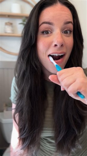 First impressions & all the facts with @lips_with_danielle 🦷✨ SmileSense Toothpaste for the WIN! Have you snagged a tube from our latest restock yet? | SeneGence