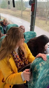 Rude Passenger Tries to Disrupt Nursing Mom | Handy Panda