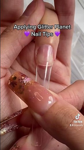 Applying EXTRA LONG Nail Tips from Glitter Planet #nailtips