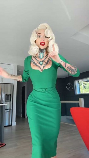 Pinuppixie: The Life of a Pinup Model