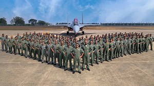 Air force Recruitment: इंडियन एयरफोर्स में पायलट समेत इन पदों पर निकली भर्ती, नोट करें आवेदन से जुड़ी डिटेल्स | afcat recruitment technical jobs 2024 how to apply indian air force form | Herzindagi