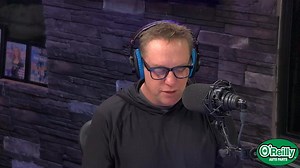 11K views · 125 reactions | In some parallel universe @kelly_cheese is running through a dense forest and @hotwingsfbhw is naked in a K-Mart parking lot 﫢‍♀️ #fyp #reels | Free Beer and Hot Wings | Facebook