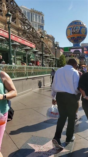 4.3K views · 40 reactions | Walking the las vegas strip #lasvegas #lasvegasstrip #lasvegasblvd #traveltips | J Cortez Traveler | Facebook