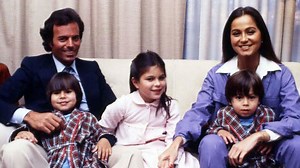 Siete años y tres hijos: el matrimonio de Isabel Preysler y Julio Iglesias