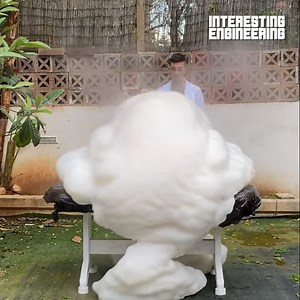 166K views · 1K reactions | Chemistry experiments that will make you passionate about science. 離 #engineering | Interesting Engineering | Facebook