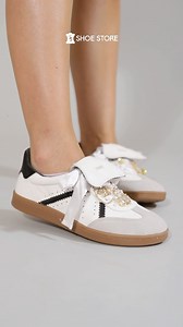 5.7K views · 18 reactions | NEW CAPSULE: SCHUTZ GLAM ✨ #ShoeStoreEc #Exclusivo #Schutz #ediciónlimitada #tendencia #mujer #fashion #calzadobrasileño #guayaquil #ecuador | Shoe Store | Facebook