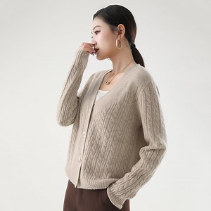 Hot-Sale Elegant Women's Cable-Knit Cardigan: 90% Merino-Wool & 10% Cashmere Blend
