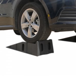 [Hot Item] Portable Plastic Trailer Truck Car Vehicle Automotive Car Ramps