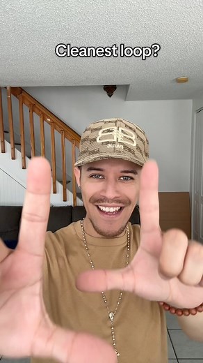 Is this the cleanest loop or what? 🔥 #loop #trend #reelsfacebook #looptrend | Crisrocks6