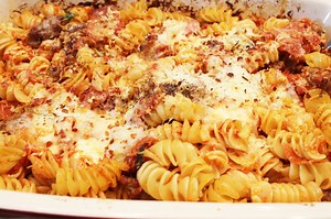 Pizza Pasta (Baked Fusilli with Sausage and Mozzarella)
