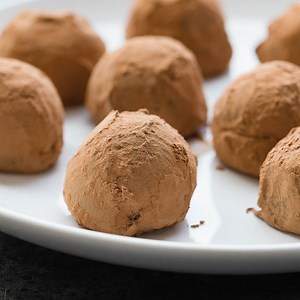Vegan Chocolate Truffles Recipe | Baked by an Introvert
