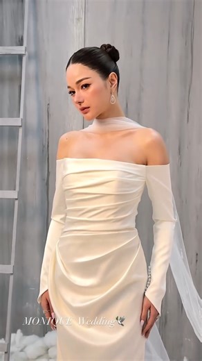 - NEW MONIQUE 2025 COLLECTION - 𝐒𝐮𝐩𝐞𝐫 𝐋𝐮𝐱𝐮𝐫𝐲 𝐁𝐫𝐢𝐝𝐚𝐥༒ 𝐊𝐖𝐀𝐍𝐆 𝐖𝐚𝐧𝐧𝐚𝐩𝐢𝐲𝐚 ▶️ Special Thanks; Model | @gwangoamsinn Make up | @jiranet_makeup Hair Stylist | @zam_zambe @for.fluk_ Wedding Dress | @moniqueweddingbkk Magazine | @bridemagazine_official . #MONIQUEWeddingbkk — Contact Us & Make an Appointment — Line@ : @moniquewedding LineOfficial : http://bit.ly/MoniqueWedding Tel : 02-108-7800 , 080-279-7800 . #MONIQUEWeddingbkk #newcollection #weddingdress #marry #weddingdr