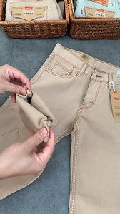 4K reactions · 59 shares | Dòng jean suông Lì vai 5.1.4 shop mới update thêm vài tone màu Form straight lên dáng cực đẹp, nhận hàng ae cứ kiểm tra và thử hàng để đánh giá chất lượng sản phẩm => vừa vặn ưng ý thì ae mới phải tt => ae cứ yên tâm ib cho shop để được tư vấn miễn phí. | Anh Shop - Hàng hiệu nhập khẩu | Facebook