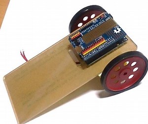 Obstacle avoider bot by Abdul Raheem #junkbot #edukit #dewa #robot #robotics #workshop | Junkbot | Facebook