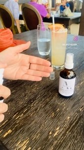 #sanitizingspray #aromatherapy #essentialoils #customblends @a.apothecary_ www.a-apothecary.com | Alice Weber