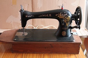 Singer 16K33 de Lilique