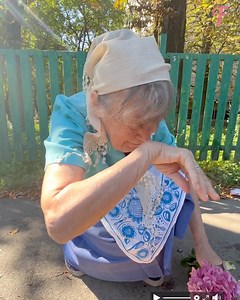 8.5K views · 103 reactions | Man helps woman rebuild fruit cart. (For entertainment purposes only. Consult professionals if guidance on activities is presented. No brand affiliation is implied if any are shown. If inspired by true events, creative adaptations may be included. Content may include public footage.) | Tips & Tricks | Facebook