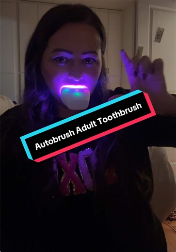 The Adult AutoBrush Toothbrush gives me the cleanest-feeling mouth I have ever had in just 30 seconds. The full-mouth design brushes all sides of your teeth at the same time, so nothing gets missed and there is no overthinking your routine. It is quick, easy, and leaves my teeth feeling incredibly fresh and smooth, which makes it perfect for busy mornings or nights when you just want a no-effort clean. #tiktokshopcreatorpicks #NewYearNewMe #tiktokshopjumpstartsale #autobrush #electrictoothbrush