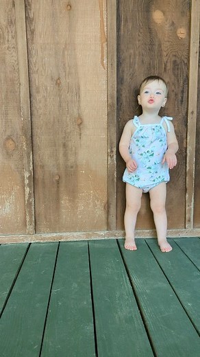 4.1K views · 2K reactions | Some people say, "FIVE girls?!" like it's a bad thing. Thank goodness they're mine! 殺 #momof5 #blessed #triplets #twoplustriplets #toddlers | Meteorologist Shelby Latino | Facebook