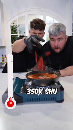 Spicy hot wings 🥵🌶 #hotwings #spicyfood #spicywings #chili #reels #viral | Albert_cancook