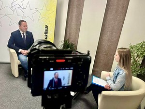 A Magyar Hírlap Világháló műsorában arról beszélgettünk, hogy milyen döntéseket hoz az Európai Unió vezetése. | Kiss Rajmund