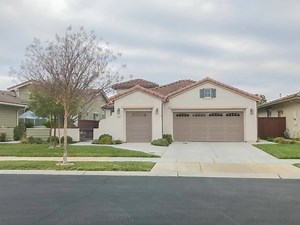 PRICE REDUCED!!! Now Listed at $562,500! 677 Robie Ct in Paso Robles #PasoRoblesRealEstate #PasoRoblesl #PriceReduced #TheTraditions #MerrillRE Call,Text or Email Cassandra Merrill with Merrill & Associates Real Estate for more information (805)331-3310 or Cassandra@MerrillRE.com Classic home situated in The Traditions, a gated 55 community. Upon entering the home you are greeted with an open floor plan featuring hardwood floors in your dining area, newer carpet in the living room, bedrooms and 