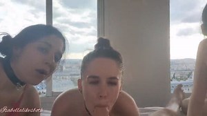 Drie meisjes die 1 pik delen met Enmarchenoire