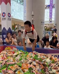 19K views · 215 reactions | A claw machine has never been this effective! 朗 Describe your video | DIY Panda | Facebook