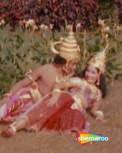 12K views · 220 reactions | Song Name: Nain So Nain Naahi Milao Movie: Jhanak Jhanak Payal Baje( 1955 ) Singer: Hemant Kumar, Lata Mangeshkar Lyrics: Hasrat Jaipuri Music: Vasant Desai #vasantdesai #ShemarooFilmiGaane #BollywoodRetroSongs #GoldenCollection #RetroVibes #OldisGold #EvegreenSongs #HindiGaane #KishoreKumarSongs #Bestof #EvegreenMelody #Legends #Bollywood #VideoSongs #HindiFilms #Nostalgic #BollywoodHits | Filmi Gaane | Facebook