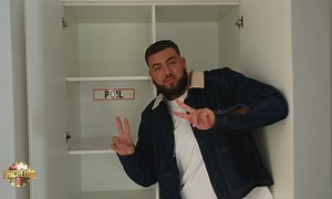 Tricheurs - Se mettre à Poil pour aller au salon privé