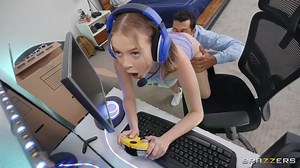 Hot babes Jennifer White and Coco Lovelock heart-stopping IR video