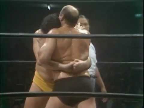 Verne vs Robinson Bearhug