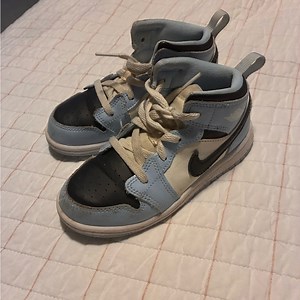 Kids Nike Jordan High-Top Sneakers - Black and Light Blue